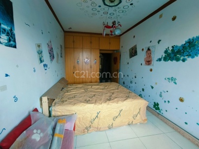 南小区社区居委会 2室 2厅 102平米