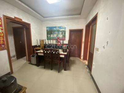 荣兴丽苑A区 3室 2厅 113平米