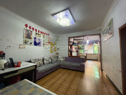 三泰商住楼 3室 2厅 100平米