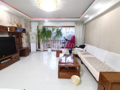 富源新村 5室 3厅 215平米