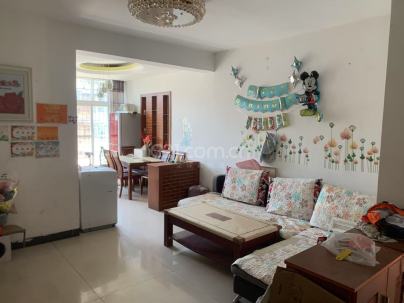 东坡小区 3室 1厅 90平米