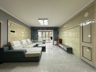 远成中心 4室 2厅 134平米