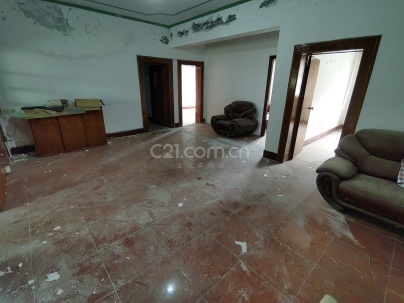 遂州中路712号 4室 2厅 146平米