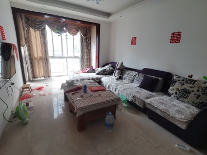 世纪春天 3室 2厅 93平米