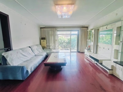 遂宁花园 3室 2厅 150平米