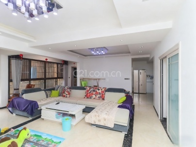 遂州新城（欧洲新城3期) 3室 2厅 127.3平米