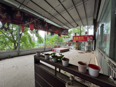 广德办事处八角亭社区 5室 3厅 1000平米