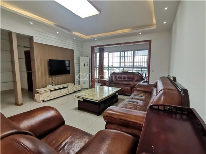 东城一品 3室 2厅 130平米