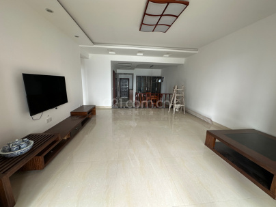 凯丽滨江南区 3室 2厅 163平米