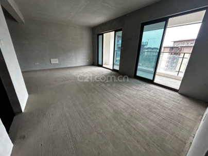 邦泰·东湖上院 4室 2厅 105平米