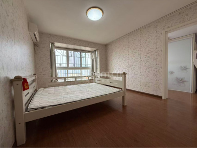 龙腾御锦 3室 2厅 50平米