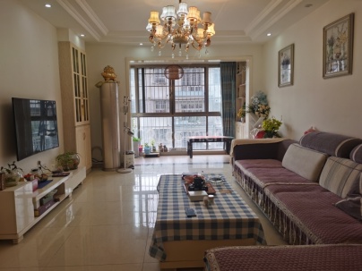 开源小区 4室 2厅 136平米