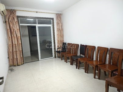 杰灵小区 4室 2厅 145平米