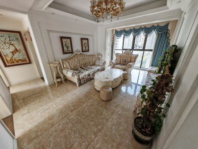 魅力城 3室 2厅 90平米