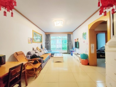 东南角商住楼 3室 2厅 116.18平米