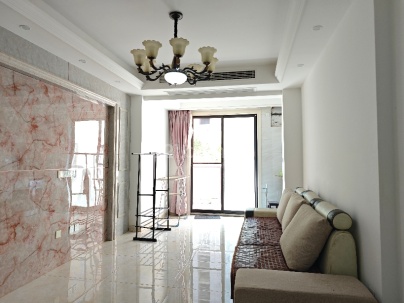 同昌东临阁 3室 2厅 113平米