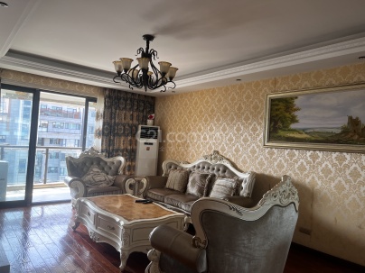 绿洲花苑 3室 2厅 135平米