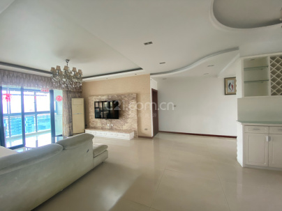 绿洲花苑 3室 2厅 143平米