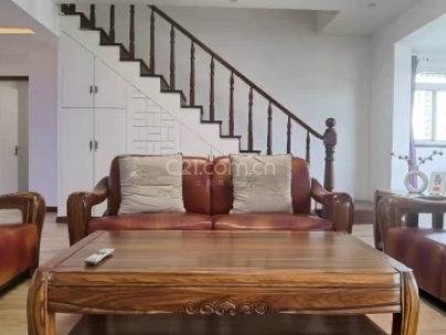 东苑小区 4室 3厅 148.78平米