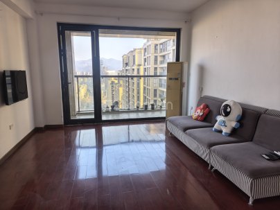 绿城南明园 3室 2厅 135平米