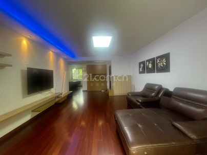 山水嘉苑 3室 2厅 135平米