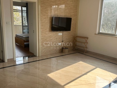 城东路 3室 1厅 85平米