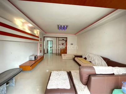 紫轩花苑 3室 2厅 138.99平米