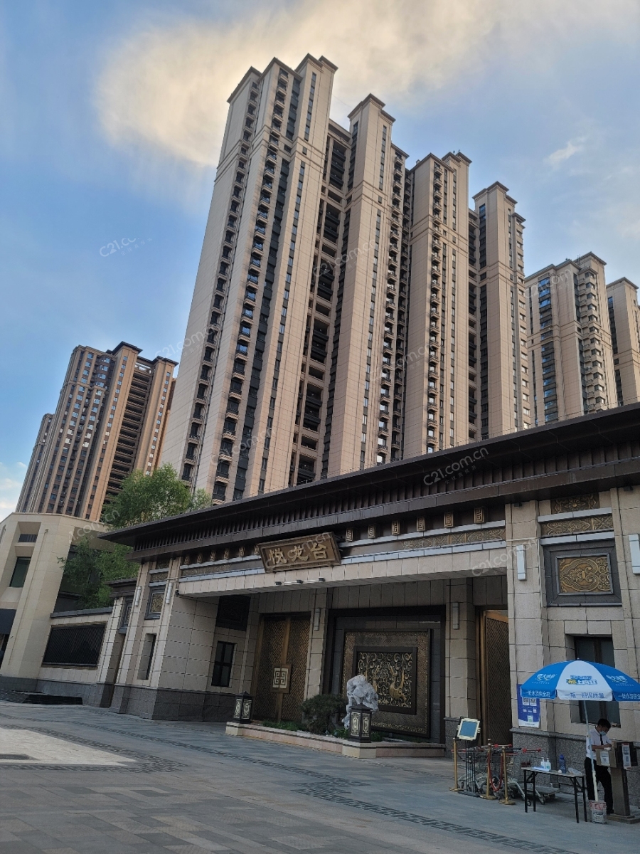 恒大悦龙台3室2厅109平米
