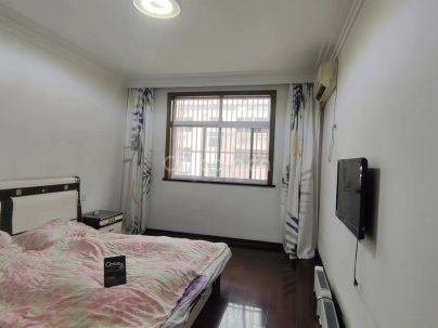 襟江教师公寓 4室 2厅 141平米