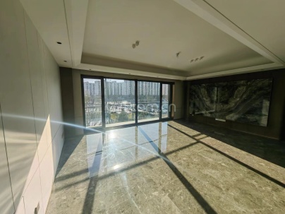 中海京叁号院 3室 2厅 168平米
