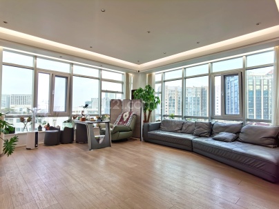 聚龙花园 3室 2厅 218.24平米