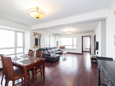 海悦名门 3室 2厅 143.41平米