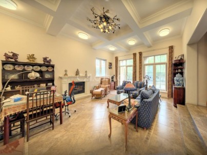 都市芳园锦湖园 8室 3厅 345.36平米