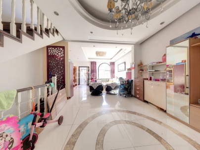 北街家园三区（北街家园C3区） 3室 1厅 253平米