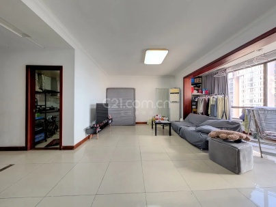 东区国际 1室 1厅 81.95平米