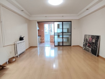 幸福二村 3室 2厅 232.89平米