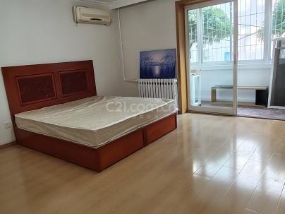 幸福二村 3室 2厅 200平米