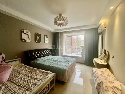 金色漫香林一期 3室 2厅 136.83平米