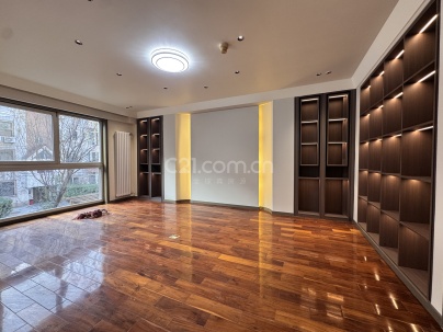 聚龙花园 5室 2厅 297平米