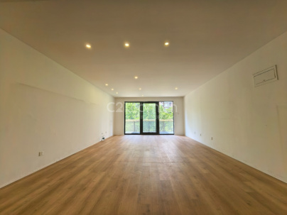 维多莉亚花园公寓 3室 2厅 156平米