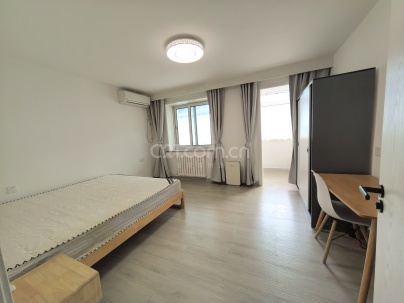 三里屯南 2室 1厅 56平米