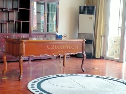 聚龙花园 4室 2厅 347.51平米