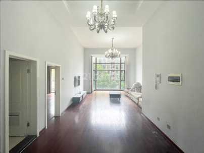 山水文园一期 3室 2厅 160平米