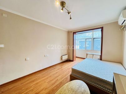 幸福二村 1室 1厅 42平米