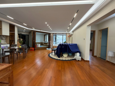 清境明湖 3室 2厅 174.4平米