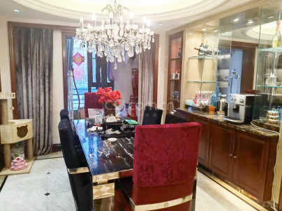 山水文园四期 3室 2厅 189.22平米