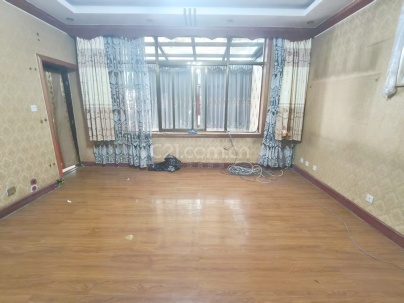 城关花园B区 7室 2厅 195平米