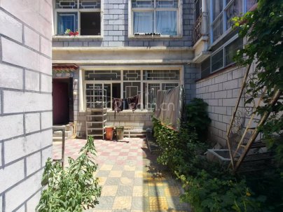 德吉花园 4室 1厅 210平米