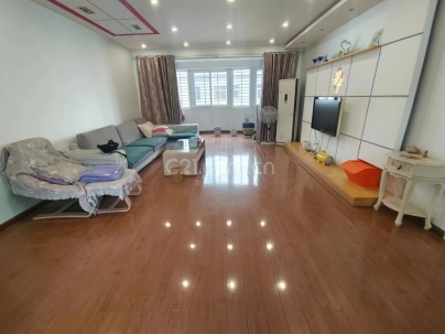 和逸居（北京东路147号） 4室 2厅 180平米